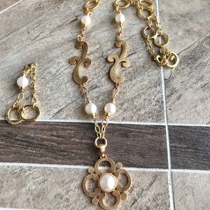 Brighton Versailles Gold Pendant set